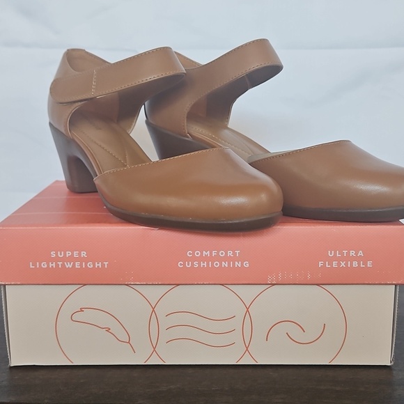 Easy Spirit Shoes - Easy Spirit Women's Tan Brown Mary Jane Block Heels
